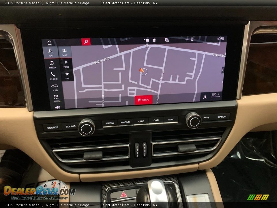 Navigation of 2019 Porsche Macan S Photo #11