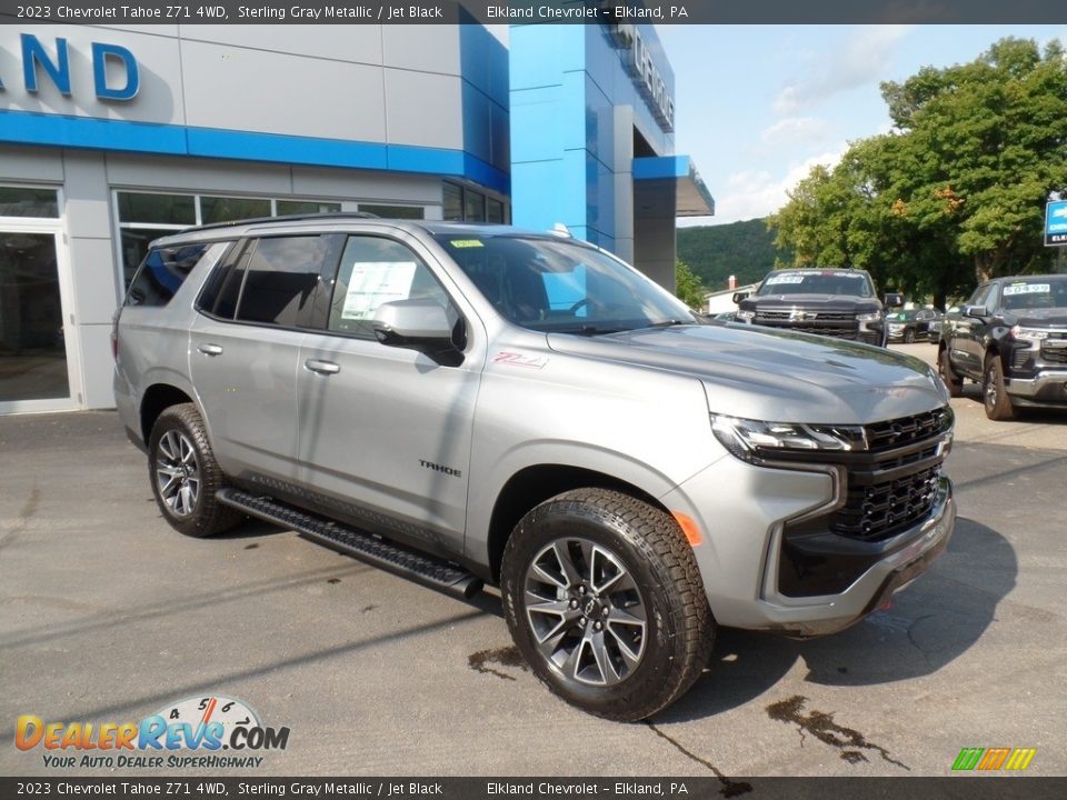 Front 3/4 View of 2023 Chevrolet Tahoe Z71 4WD Photo #2