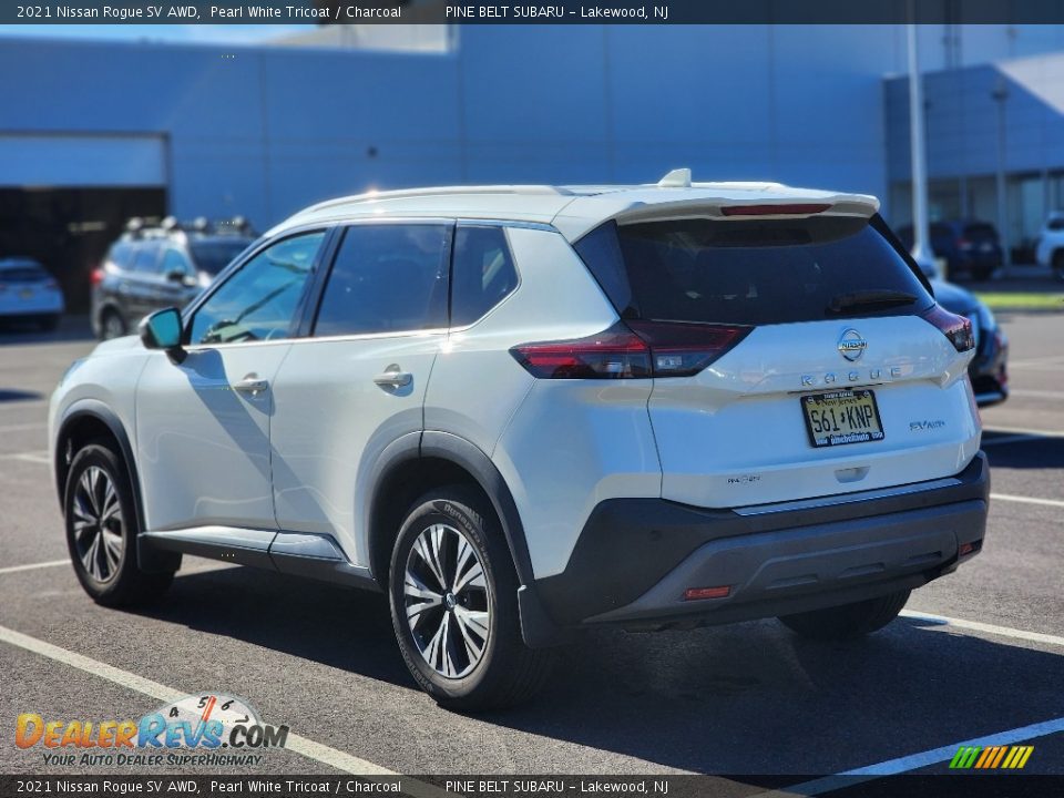 2021 Nissan Rogue SV AWD Pearl White Tricoat / Charcoal Photo #9
