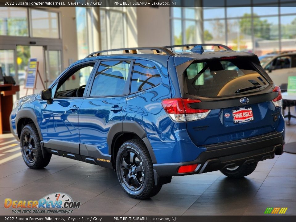 2022 Subaru Forester Wilderness Geyser Blue / Gray Photo #4