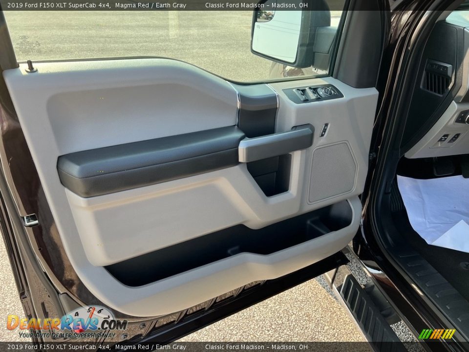 2019 Ford F150 XLT SuperCab 4x4 Magma Red / Earth Gray Photo #8