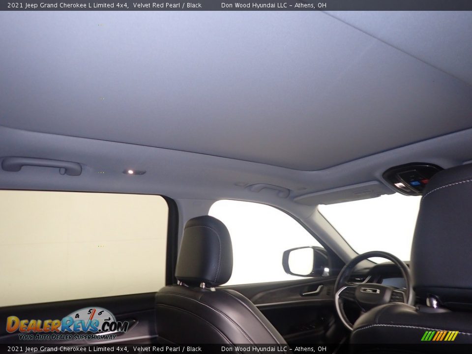 2021 Jeep Grand Cherokee L Limited 4x4 Velvet Red Pearl / Black Photo #2
