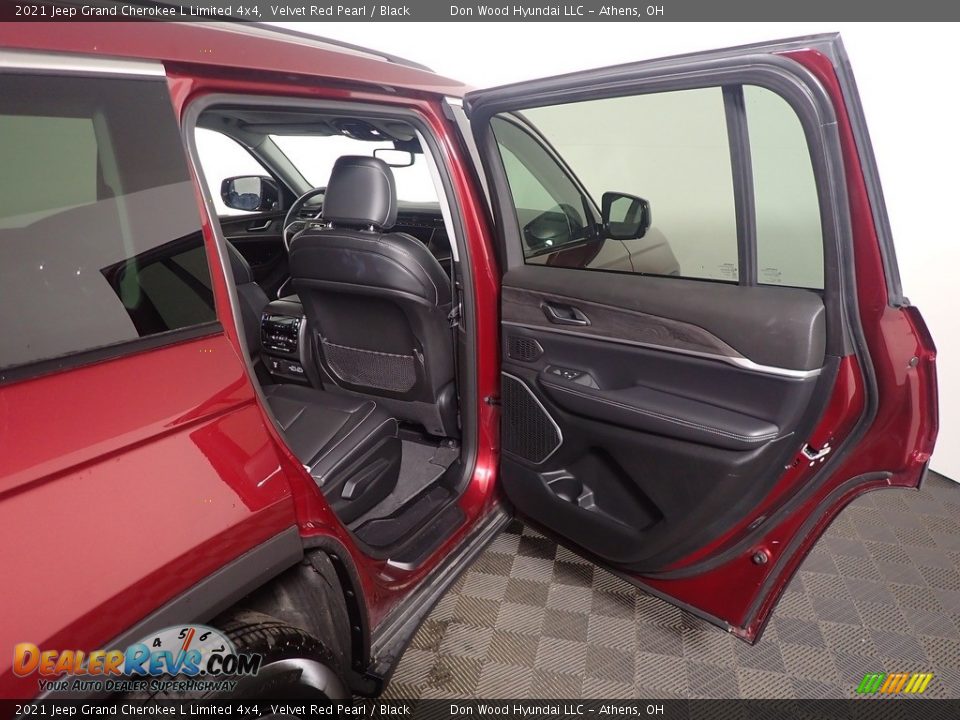 2021 Jeep Grand Cherokee L Limited 4x4 Velvet Red Pearl / Black Photo #36