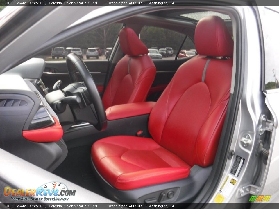 2019 Toyota Camry XSE Celestial Silver Metallic / Red Photo #19