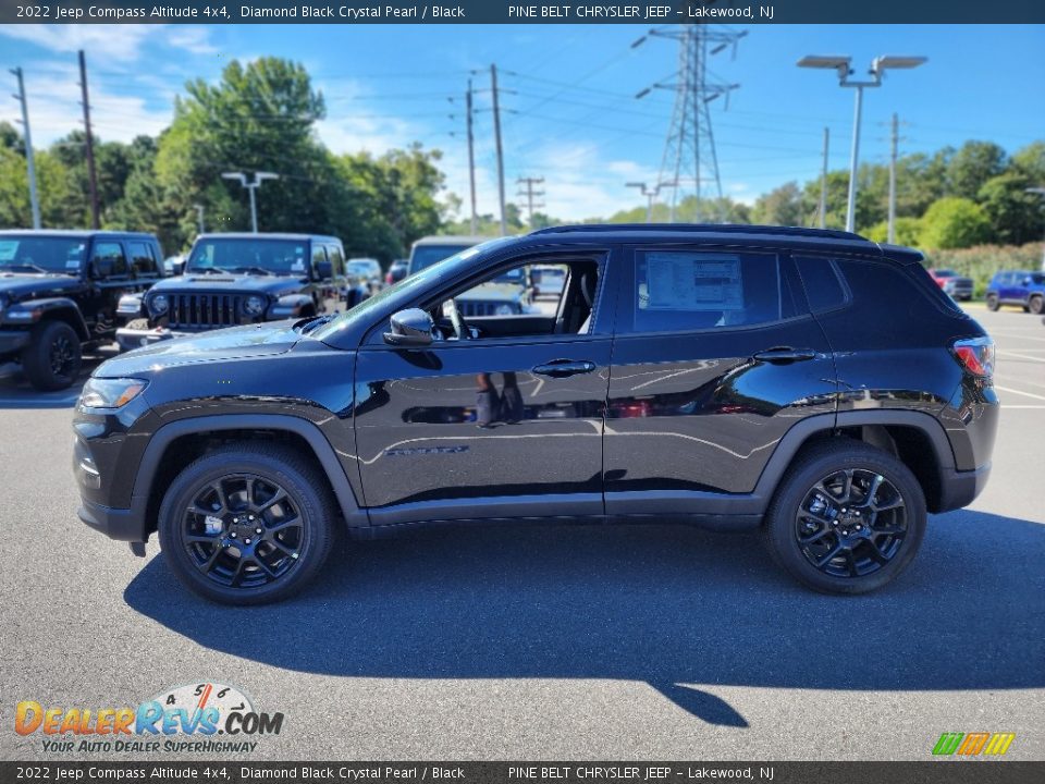 2022 Jeep Compass Altitude 4x4 Diamond Black Crystal Pearl / Black Photo #3