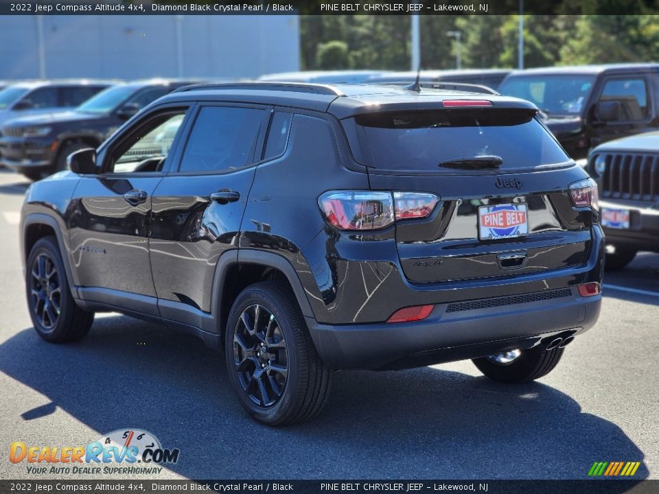 2022 Jeep Compass Altitude 4x4 Diamond Black Crystal Pearl / Black Photo #4