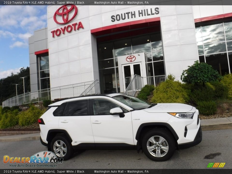 2019 Toyota RAV4 XLE AWD Hybrid Super White / Black Photo #2