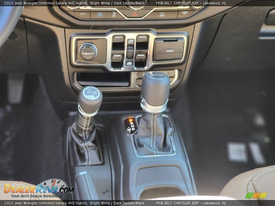2023 Jeep Wrangler Unlimited Sahara 4XE Hybrid Shifter Photo #7
