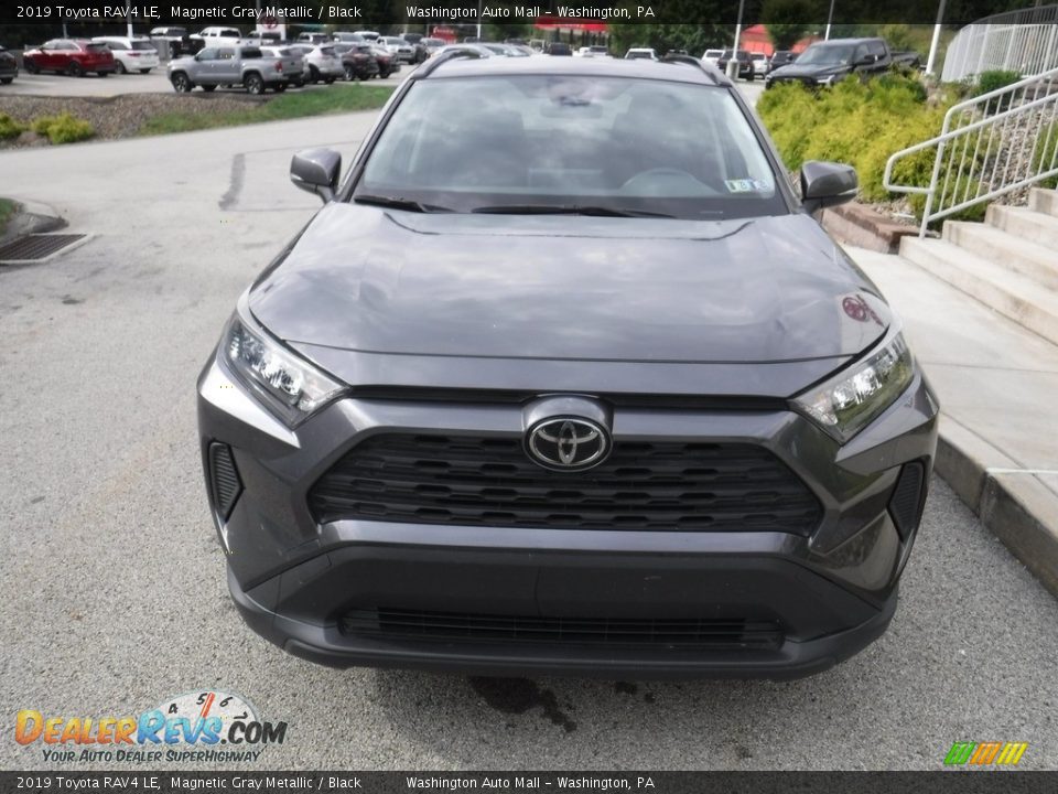 2019 Toyota RAV4 LE Magnetic Gray Metallic / Black Photo #9