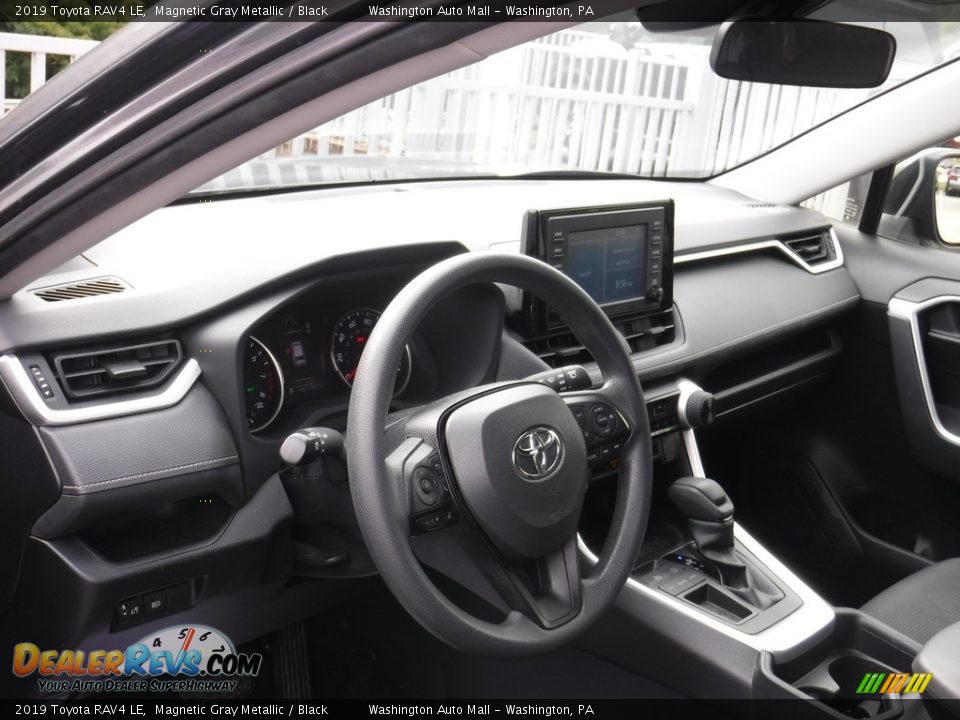 2019 Toyota RAV4 LE Magnetic Gray Metallic / Black Photo #17