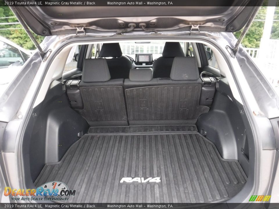 2019 Toyota RAV4 LE Magnetic Gray Metallic / Black Photo #26