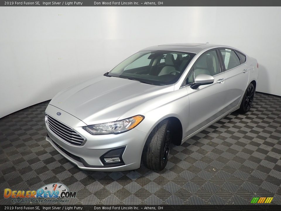 2019 Ford Fusion SE Ingot Silver / Light Putty Photo #11