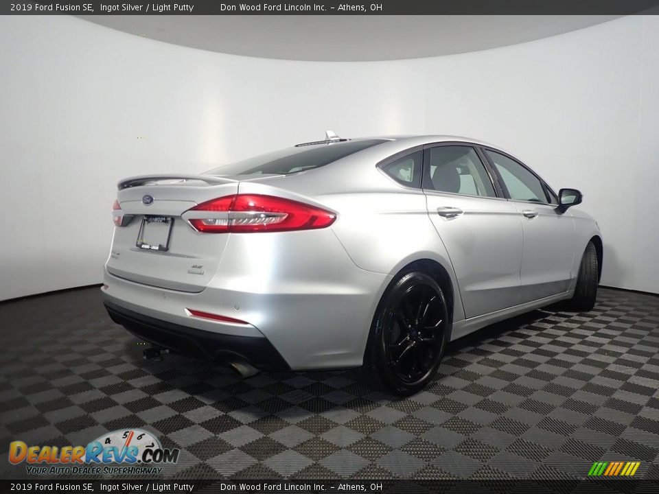 2019 Ford Fusion SE Ingot Silver / Light Putty Photo #18