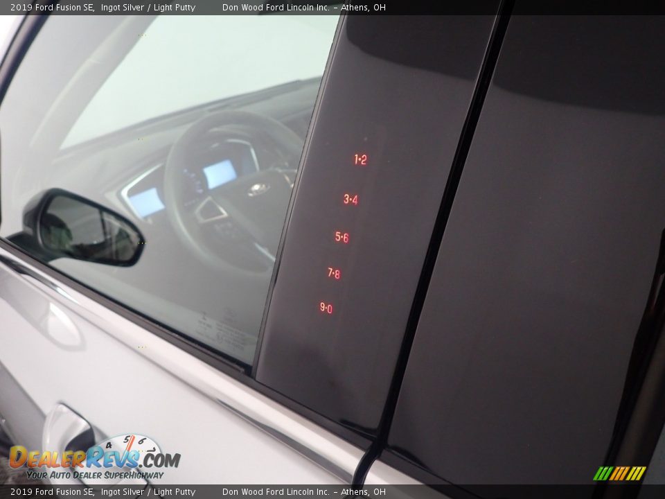 2019 Ford Fusion SE Ingot Silver / Light Putty Photo #22