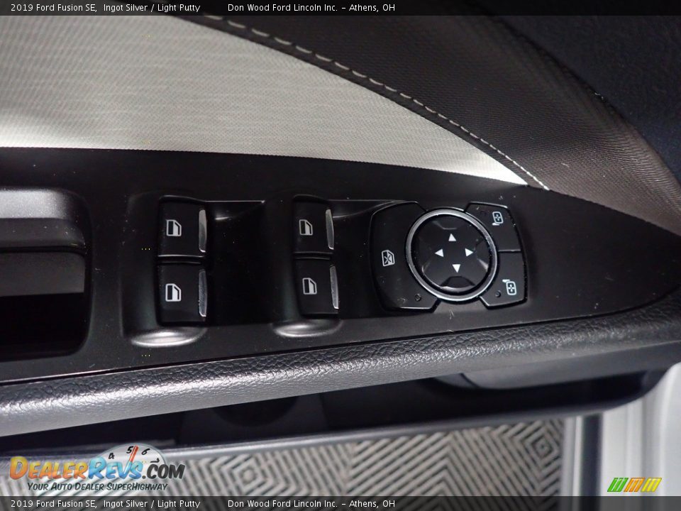 2019 Ford Fusion SE Ingot Silver / Light Putty Photo #24