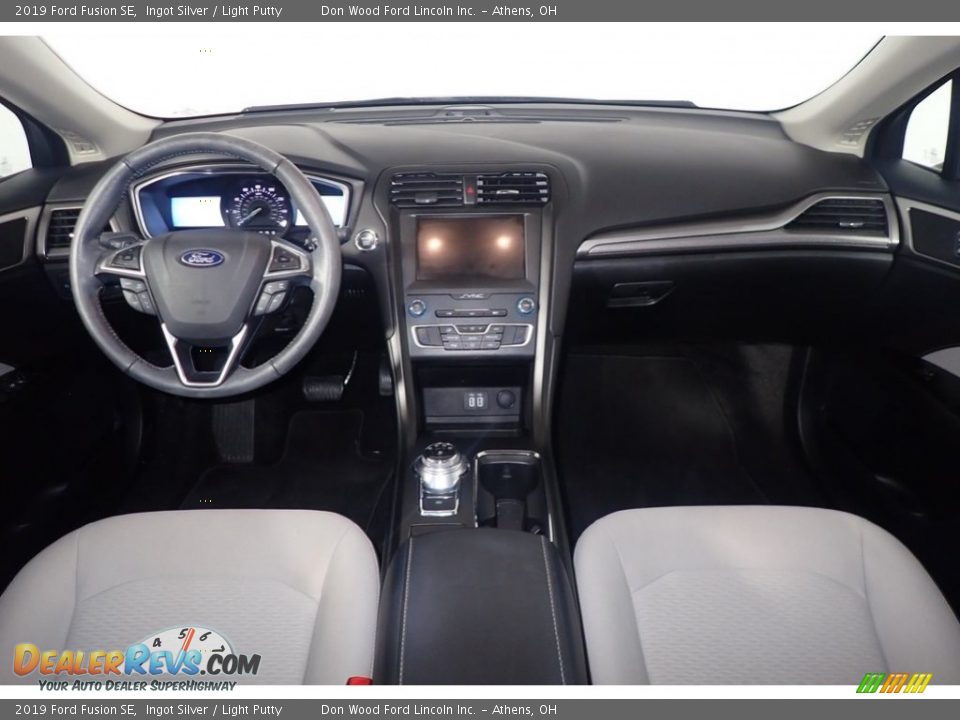 2019 Ford Fusion SE Ingot Silver / Light Putty Photo #27