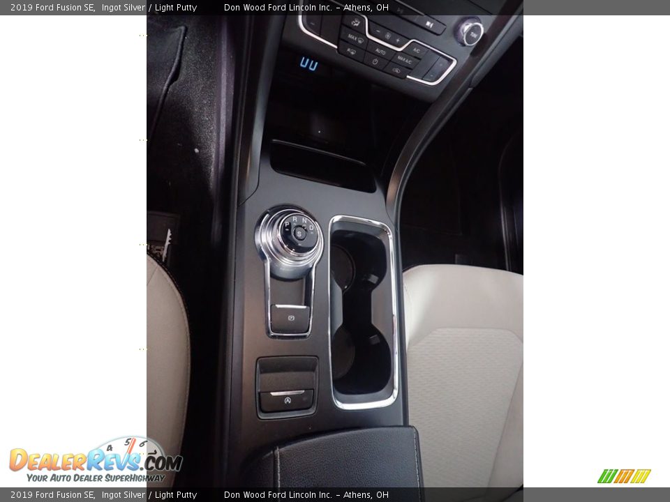 2019 Ford Fusion SE Ingot Silver / Light Putty Photo #35