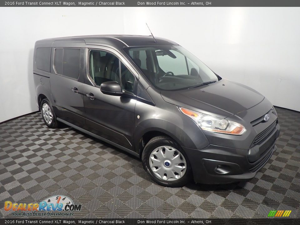 Front 3/4 View of 2016 Ford Transit Connect XLT Wagon Photo #3