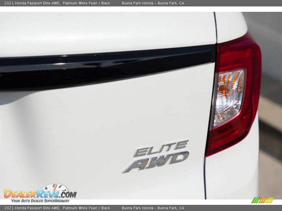 2021 Honda Passport Elite AWD Platinum White Pearl / Black Photo #11