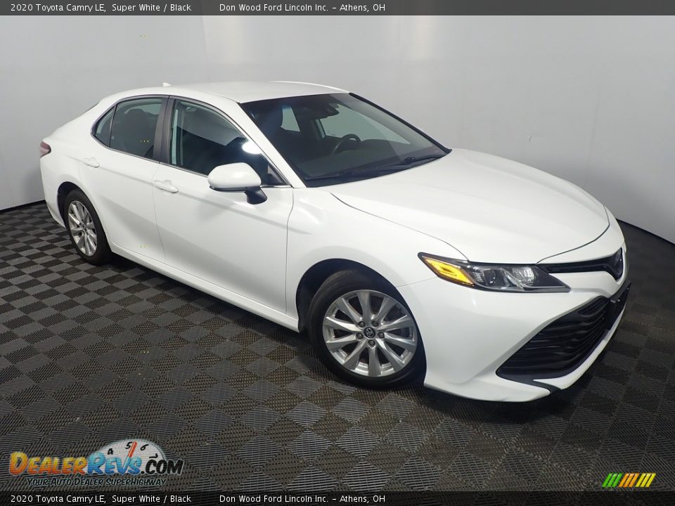 2020 Toyota Camry LE Super White / Black Photo #3