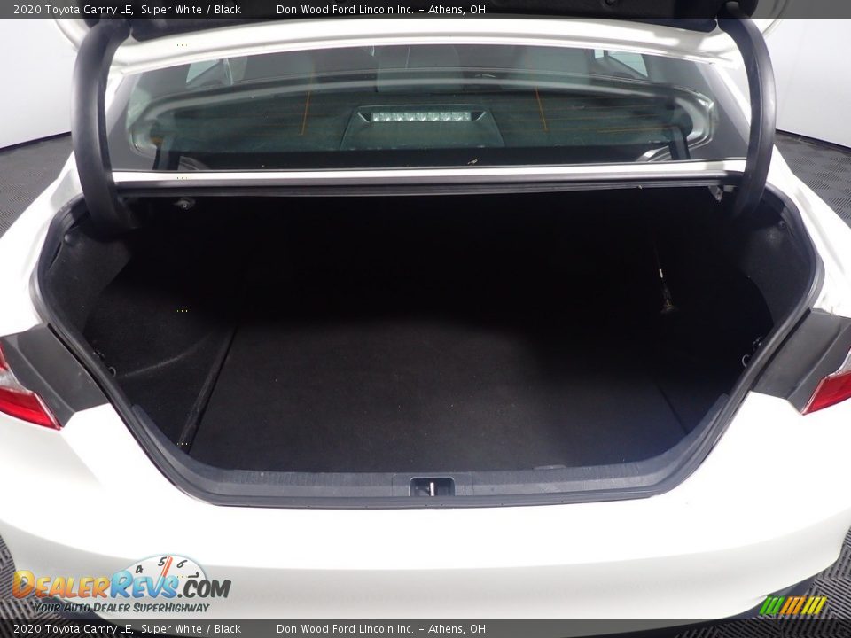 2020 Toyota Camry LE Super White / Black Photo #15