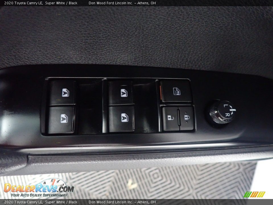 2020 Toyota Camry LE Super White / Black Photo #21