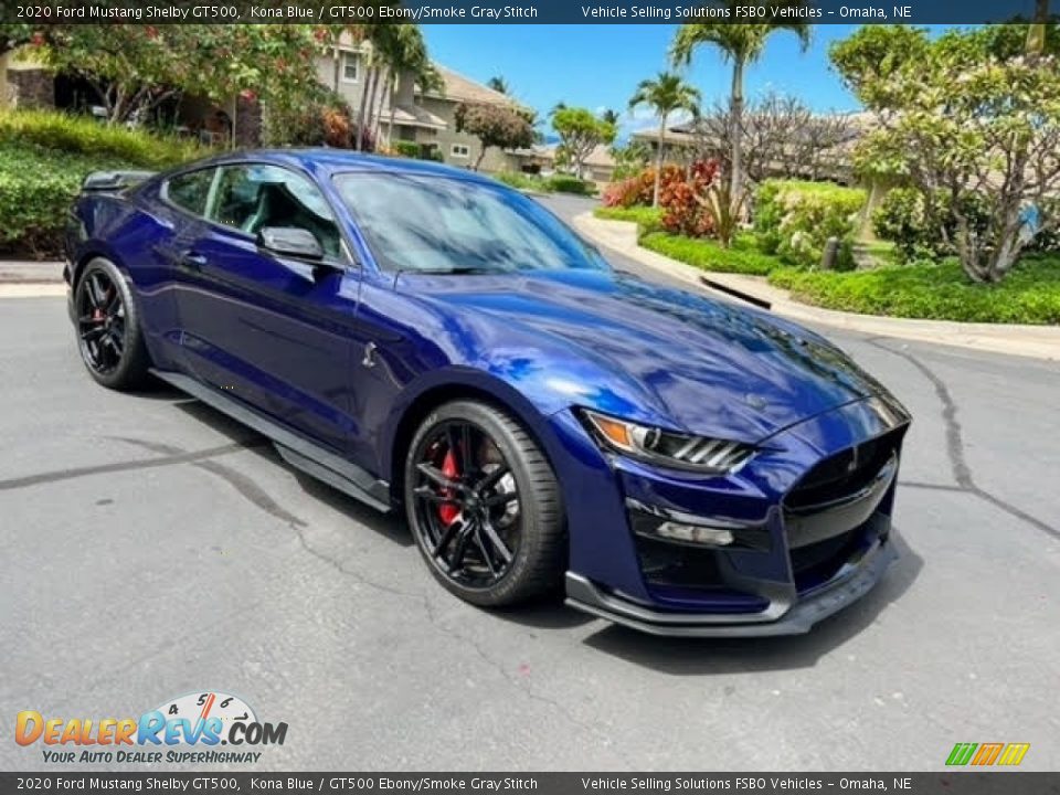 Front 3/4 View of 2020 Ford Mustang Shelby GT500 Photo #1