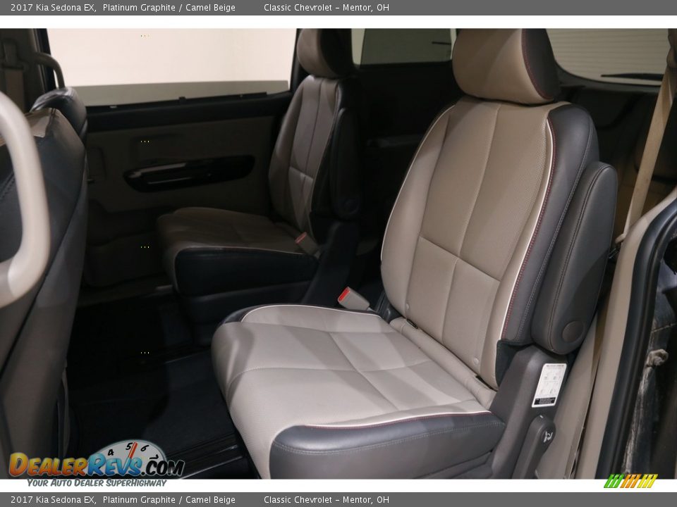 Rear Seat of 2017 Kia Sedona EX Photo #20