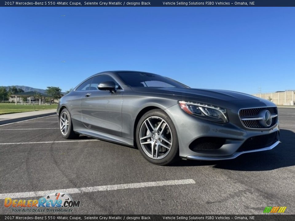 Front 3/4 View of 2017 Mercedes-Benz S 550 4Matic Coupe Photo #2
