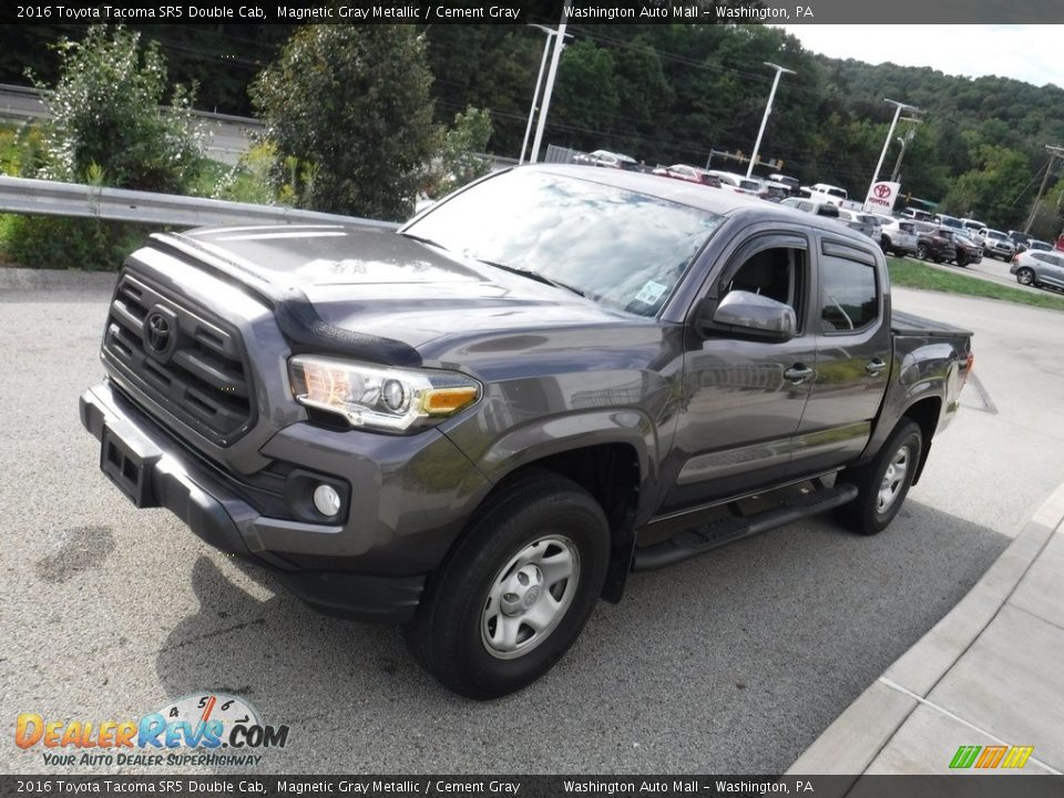 2016 Toyota Tacoma SR5 Double Cab Magnetic Gray Metallic / Cement Gray Photo #16