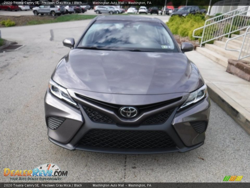 2020 Toyota Camry SE Predawn Gray Mica / Black Photo #9