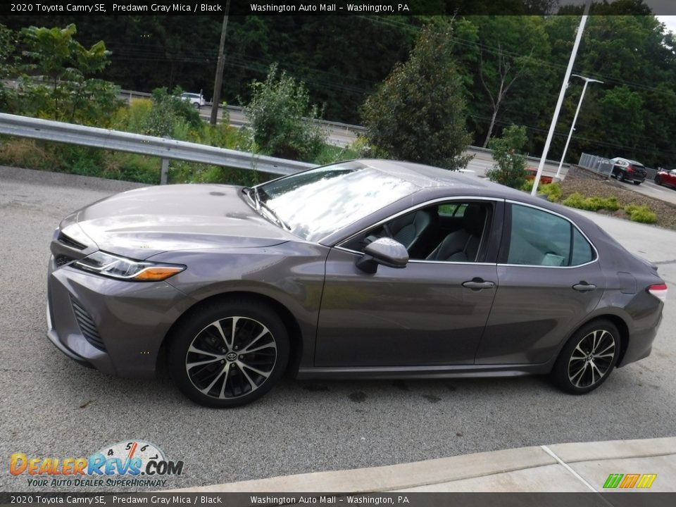 2020 Toyota Camry SE Predawn Gray Mica / Black Photo #11