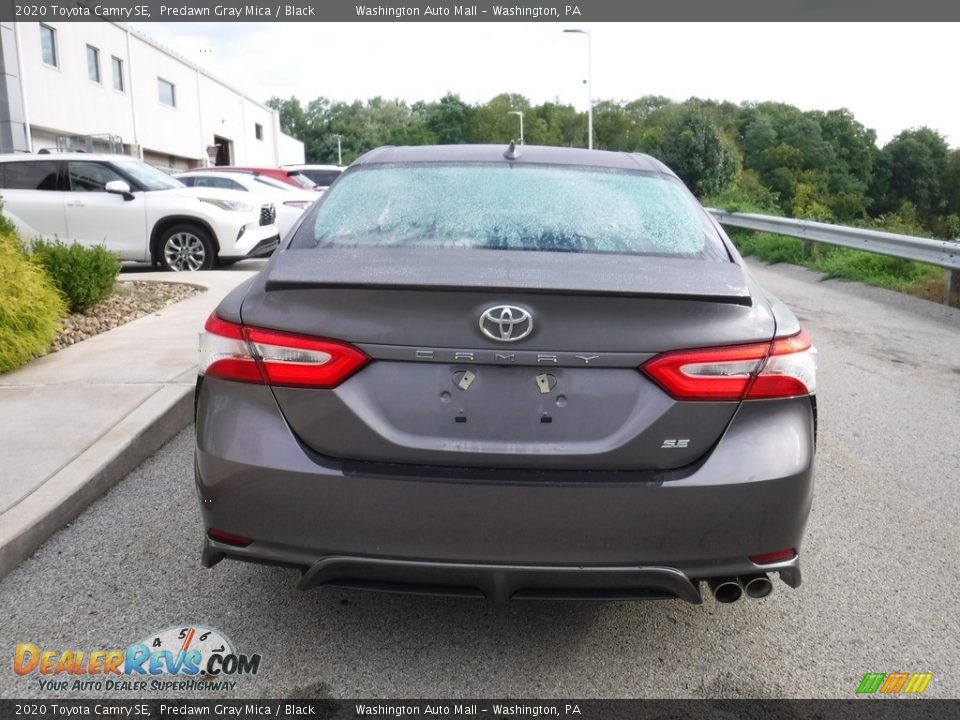 2020 Toyota Camry SE Predawn Gray Mica / Black Photo #13