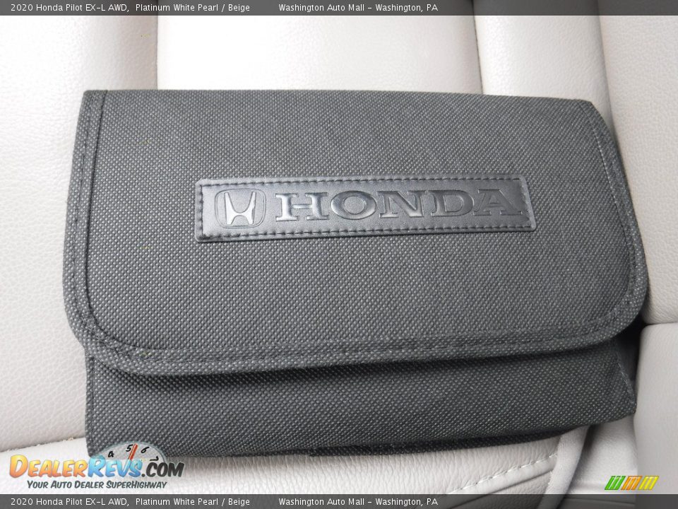 2020 Honda Pilot EX-L AWD Platinum White Pearl / Beige Photo #32