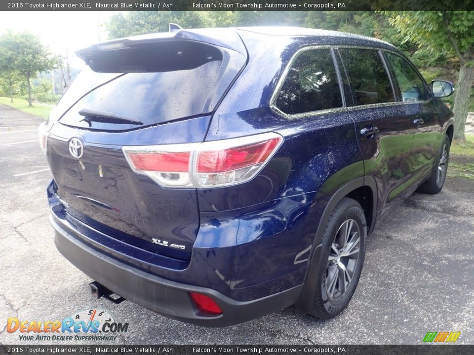 2016 Toyota Highlander XLE Nautical Blue Metallic / Ash Photo #4