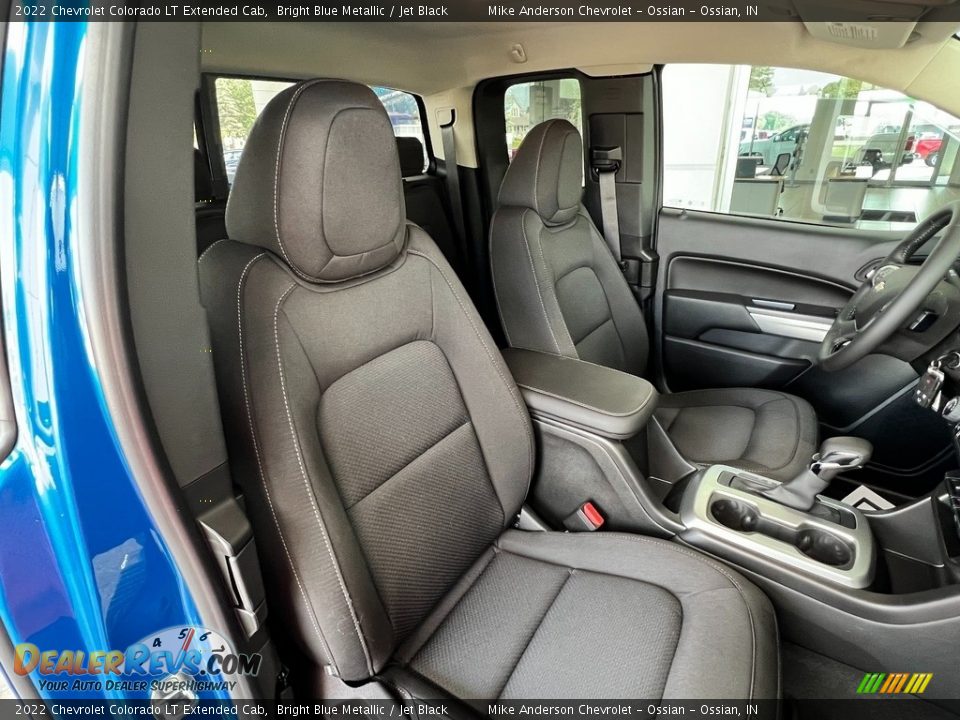 Front Seat of 2022 Chevrolet Colorado LT Extended Cab Photo #24