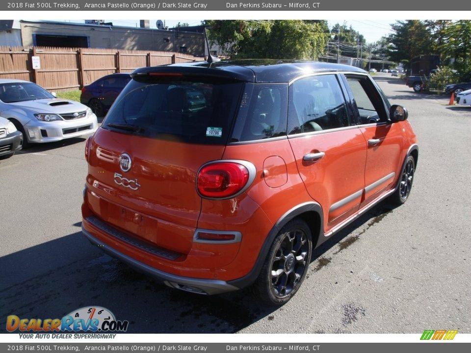 2018 Fiat 500L Trekking Arancia Pastello (Orange) / Dark Slate Gray Photo #5