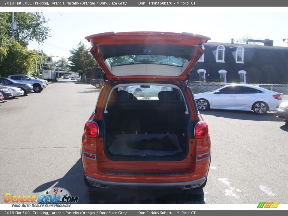 2018 Fiat 500L Trekking Arancia Pastello (Orange) / Dark Slate Gray Photo #14