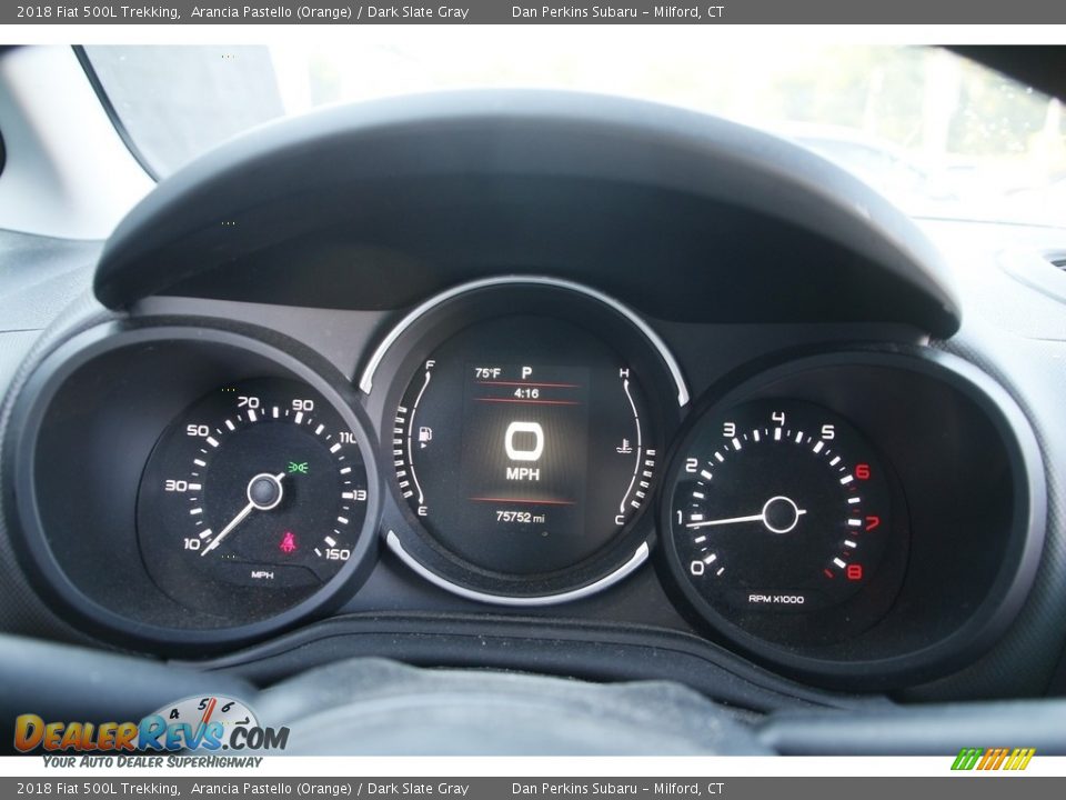 2018 Fiat 500L Trekking Arancia Pastello (Orange) / Dark Slate Gray Photo #18