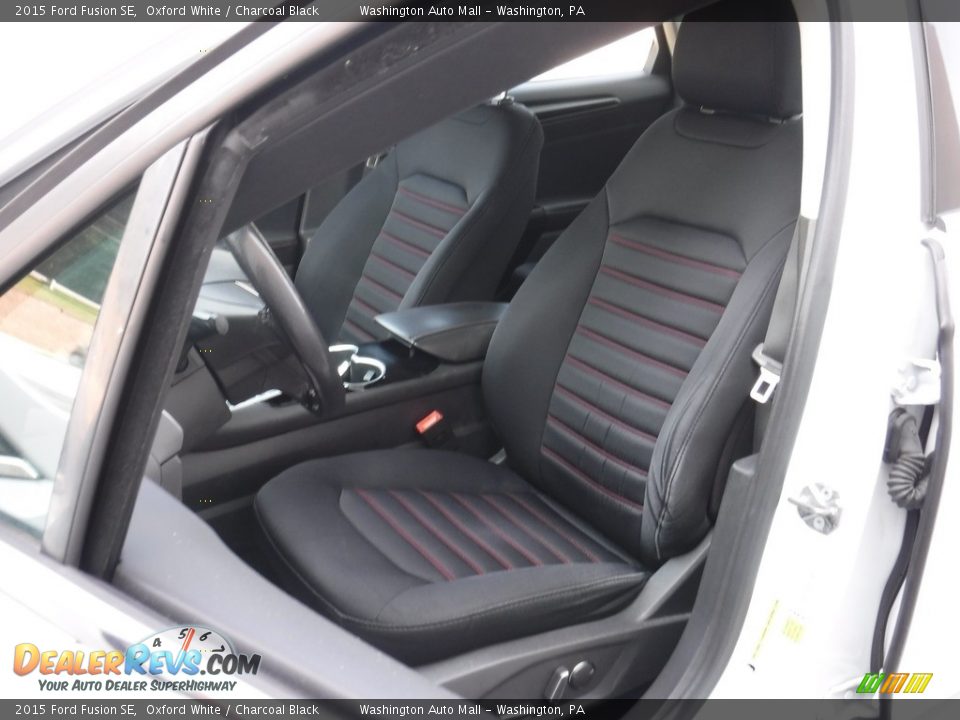 2015 Ford Fusion SE Oxford White / Charcoal Black Photo #18