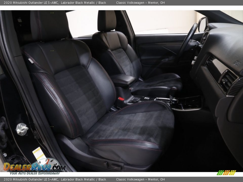 2020 Mitsubishi Outlander LE S-AWC Labrador Black Metallic / Black Photo #17