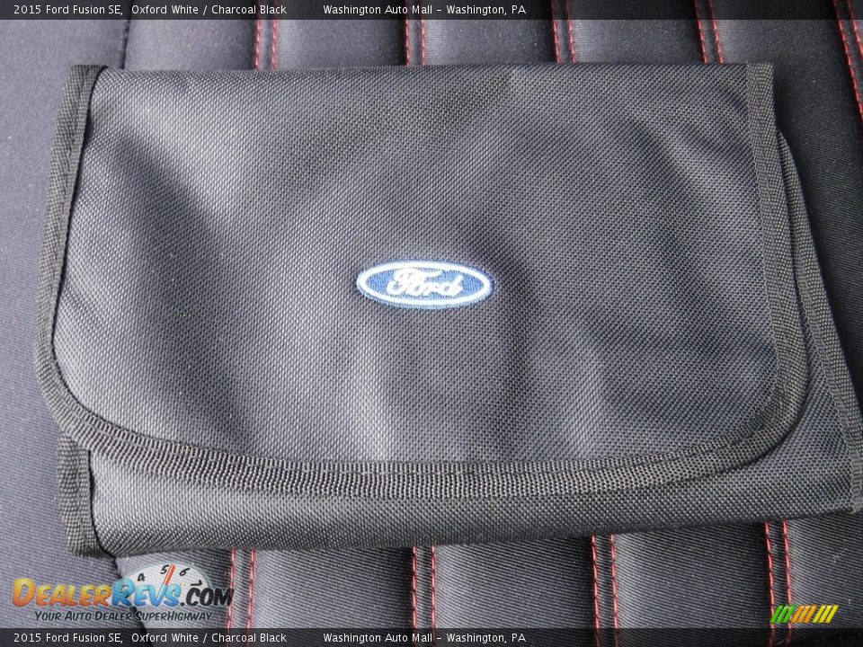 2015 Ford Fusion SE Oxford White / Charcoal Black Photo #24