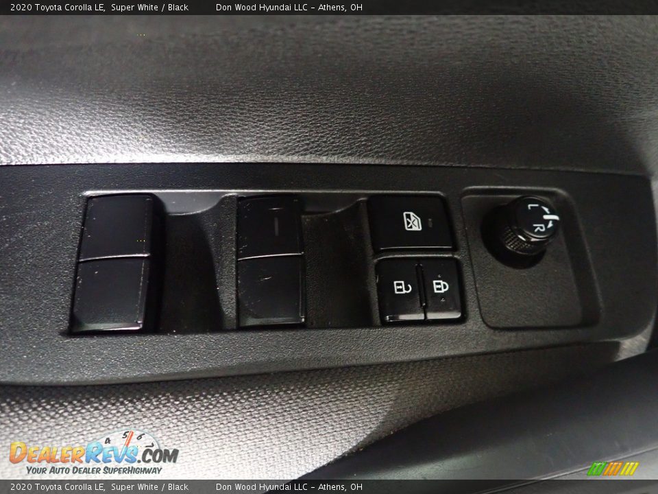 2020 Toyota Corolla LE Super White / Black Photo #17