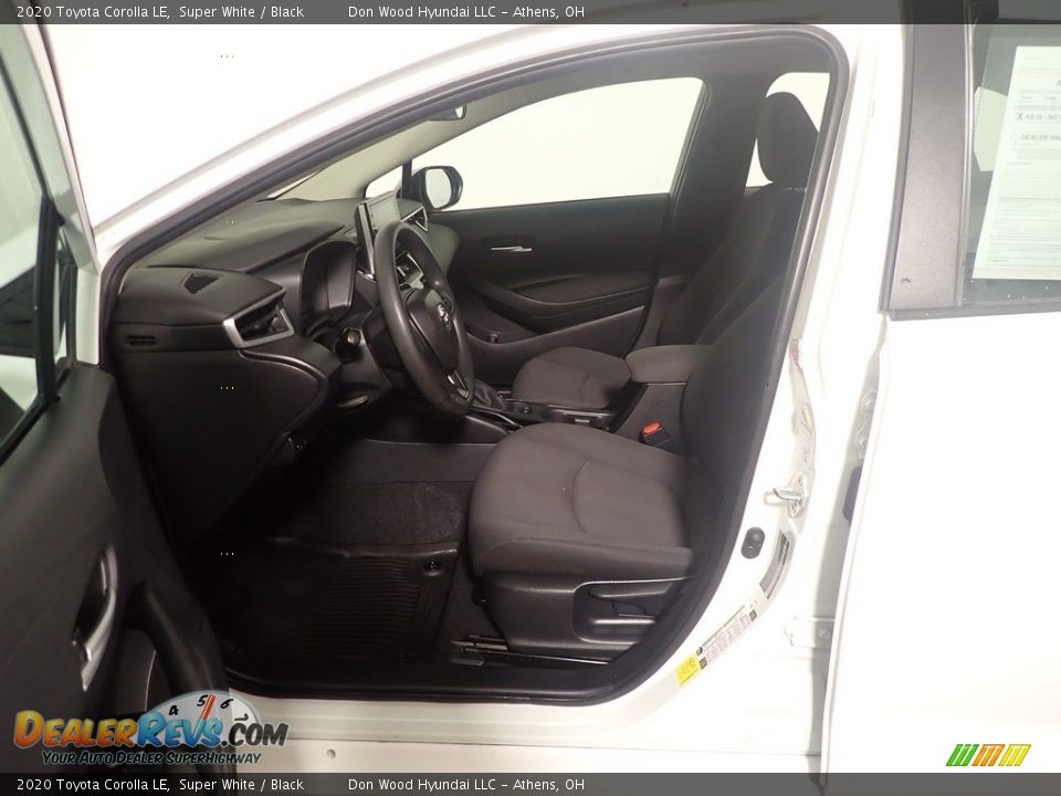 2020 Toyota Corolla LE Super White / Black Photo #18