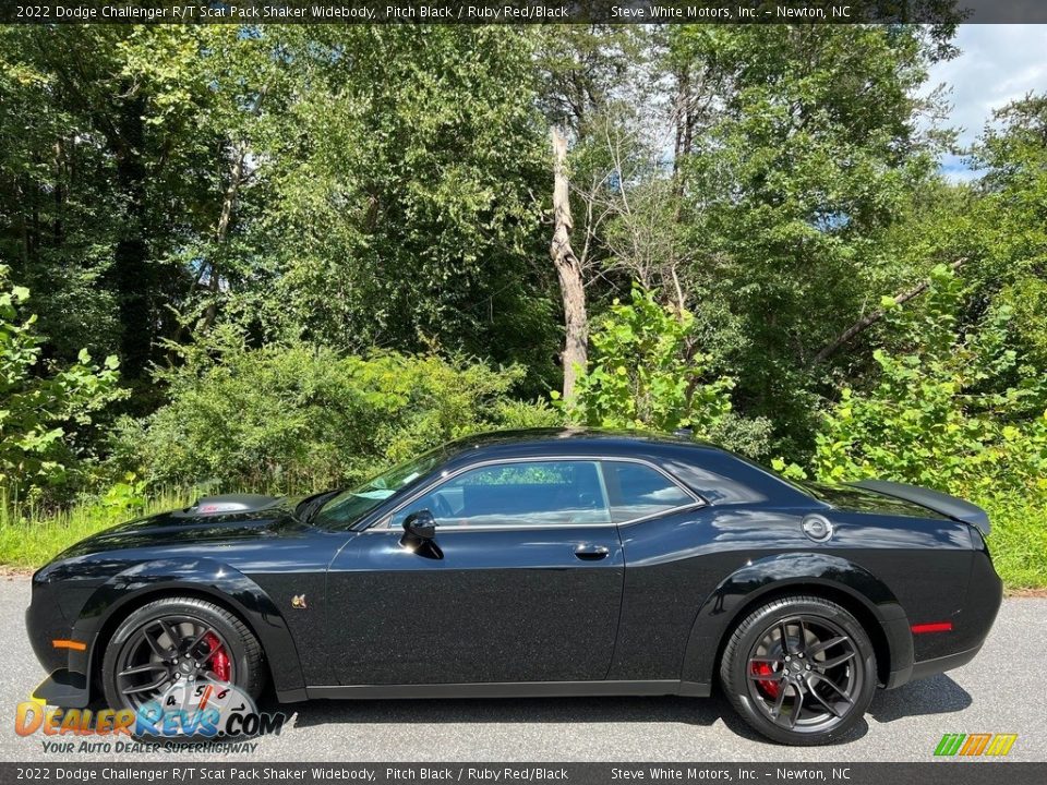 Pitch Black 2022 Dodge Challenger R/T Scat Pack Shaker Widebody Photo #1