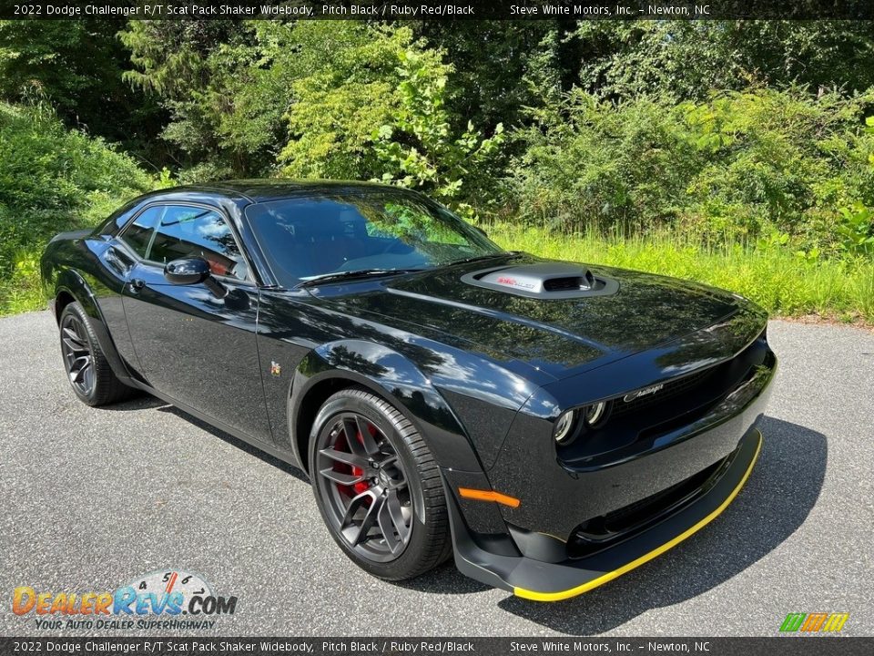 Front 3/4 View of 2022 Dodge Challenger R/T Scat Pack Shaker Widebody Photo #4