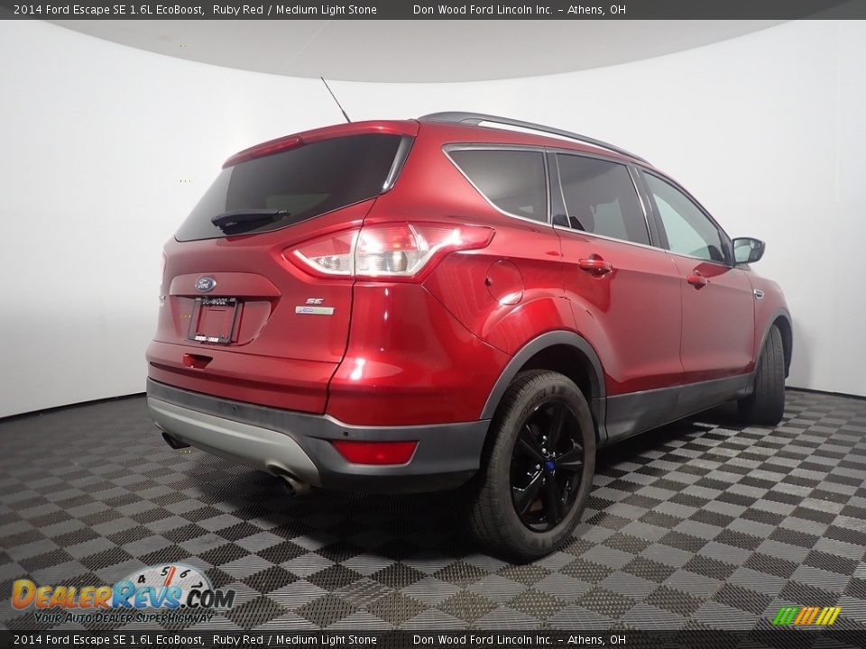 2014 Ford Escape SE 1.6L EcoBoost Ruby Red / Medium Light Stone Photo #16
