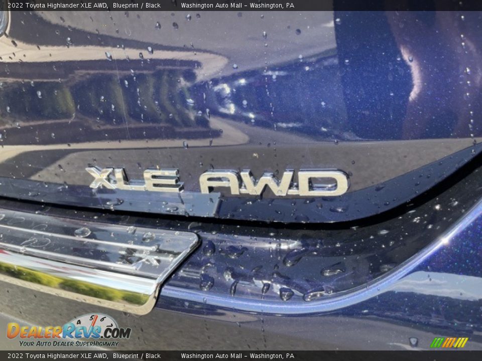2022 Toyota Highlander XLE AWD Blueprint / Black Photo #30