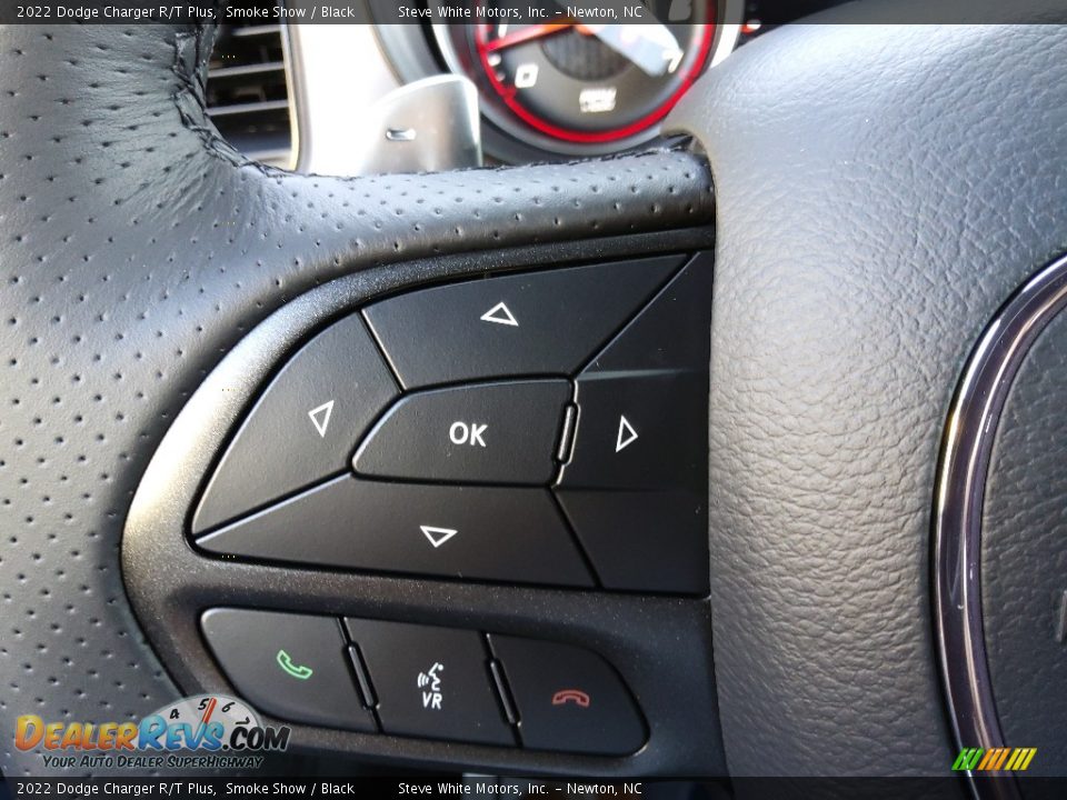 2022 Dodge Charger R/T Plus Steering Wheel Photo #19
