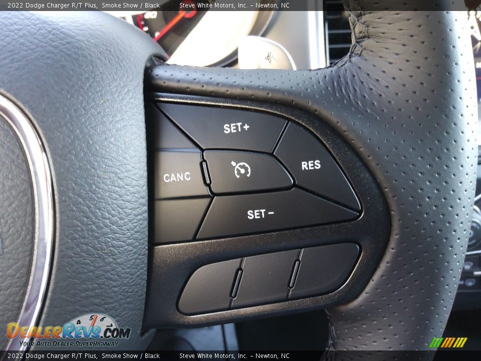2022 Dodge Charger R/T Plus Steering Wheel Photo #20